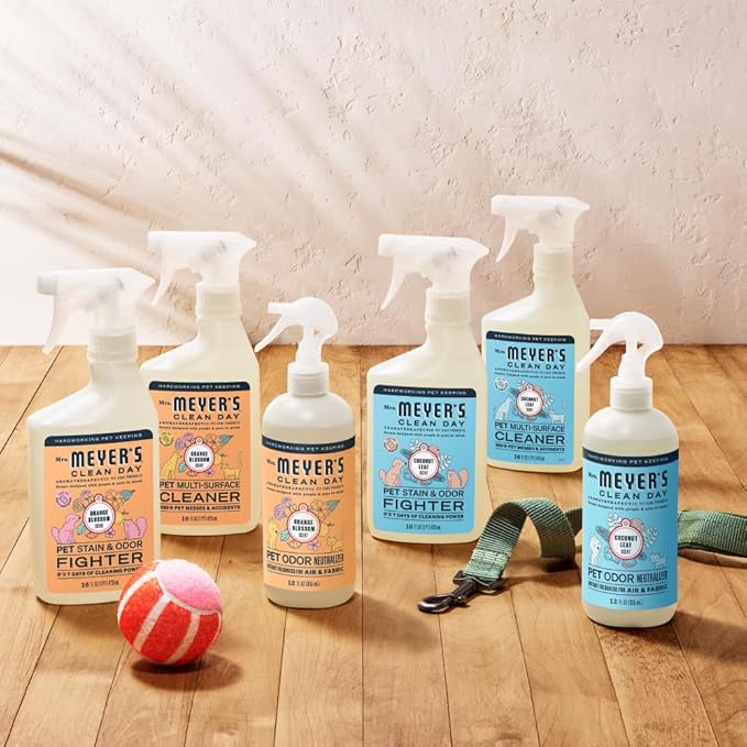 Mrs. MEYER'S CLEAN DAY Pet Stain & Odor Fighter, Orange Blossom Scent, 16oz