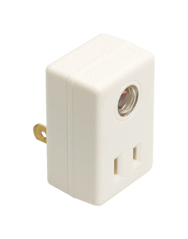 Amertac White Photoelectric Plug In Light Control CL11LC 1 pk