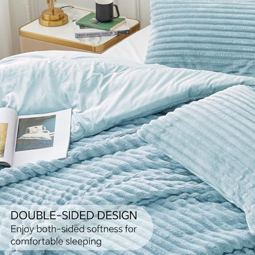 Fleece Queen Comforter Set (3 Count)