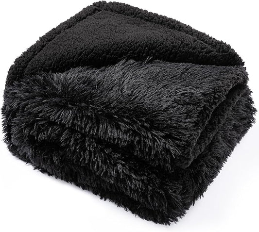 Black Faux Fur Pet Blanket for Large Dogs Cat Puppy Waterproof Calming Dog Blankets Fluffy Long Faux Fur Throw Blankets for Couch Protector Love Bed Cover Washable(Black,M)