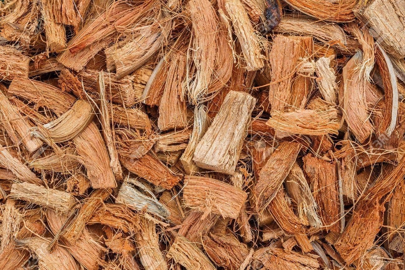 Coco Chips for Plants (650gm Bricks, 5-Pack) - Organic Coco Coir Chips - Coconut Husk Chips for Potting Soil, Garden Soil, & Seed Starter Soil - Coconut Mulch for Garden - Coconut Chips for Plants